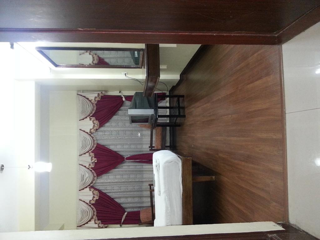 Hotel Preethi Palace Ооти Стая снимка